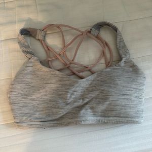 Lululemon Free To Be (Wild) Sports Bra Size 4